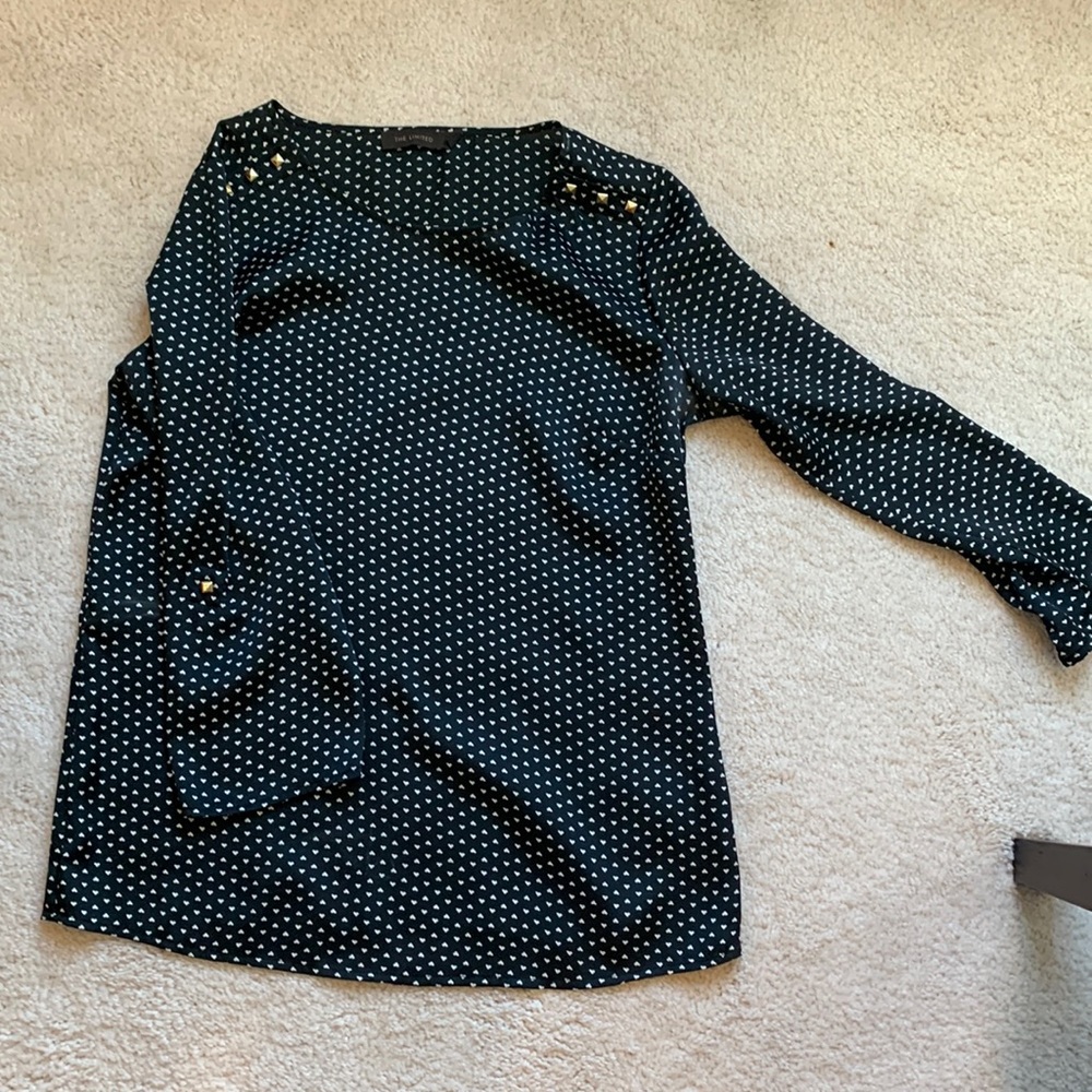 Blouse with white hearts - so cute!!